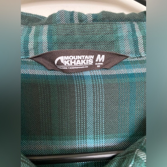 ⭐️FLANNEL⭐️ - Picture 3 of 4